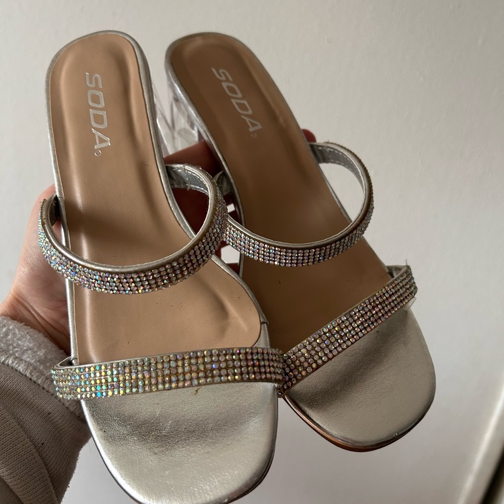 SODA - Women’s Rhinestone Sandal - Size 6